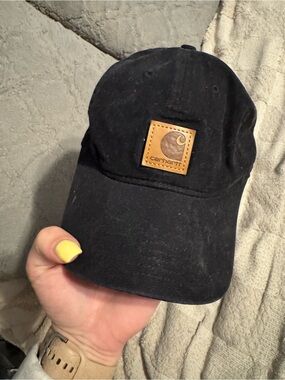 Carhartt Black Canvas Cap with Leather Logo Patch